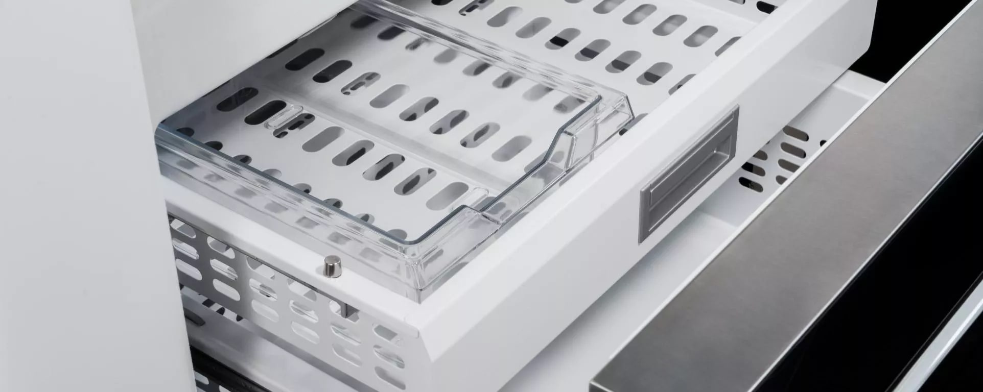 картинка Встраиваемый холодильник Bertazzoni REF905BBLPTT 