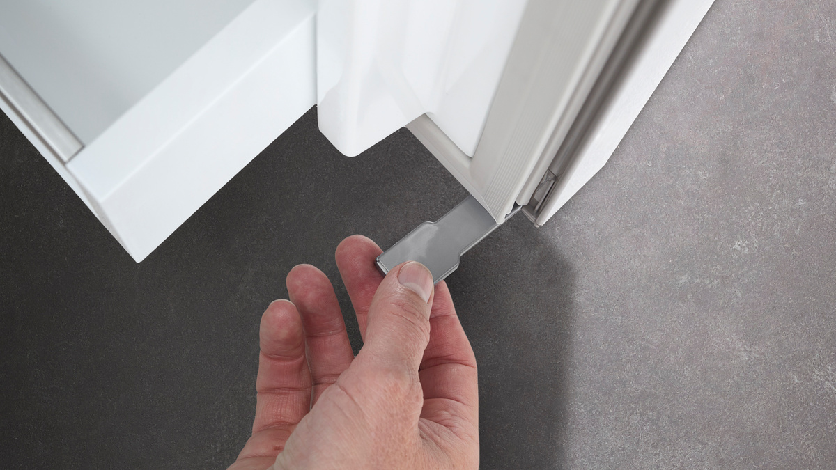 картинка Отдельностоящий холодильник Liebherr Re 1400-20 001 