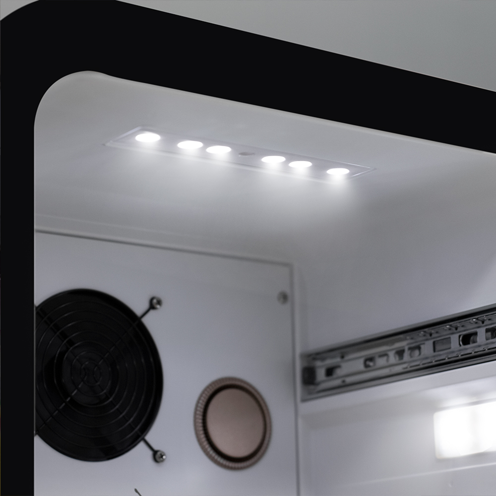 картинка Холодильник для косметики и напитков Meyvel MD71-Black  картинка Холодильник для косметики и напитков Meyvel MD71-Black