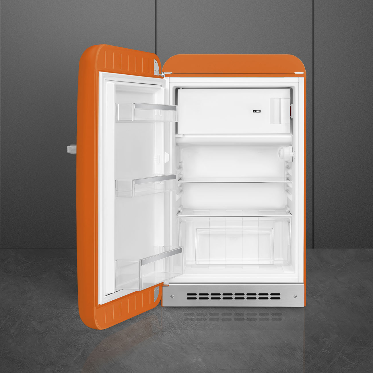 картинка Отдельностоящий холодильник Smeg FAB10LOR6  картинка Отдельностоящий холодильник Smeg FAB10LOR6