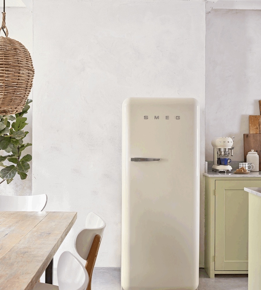 картинка Отдельностоящий холодильник Smeg FAB28LCR5 