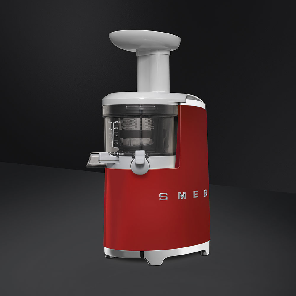 картинка Соковыжималка Smeg SJF01RDEU  картинка Соковыжималка Smeg SJF01RDEU