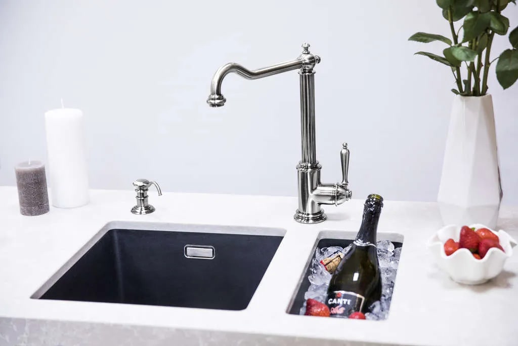 картинка Мойка для кухни Omoikiri KATA-20-U 