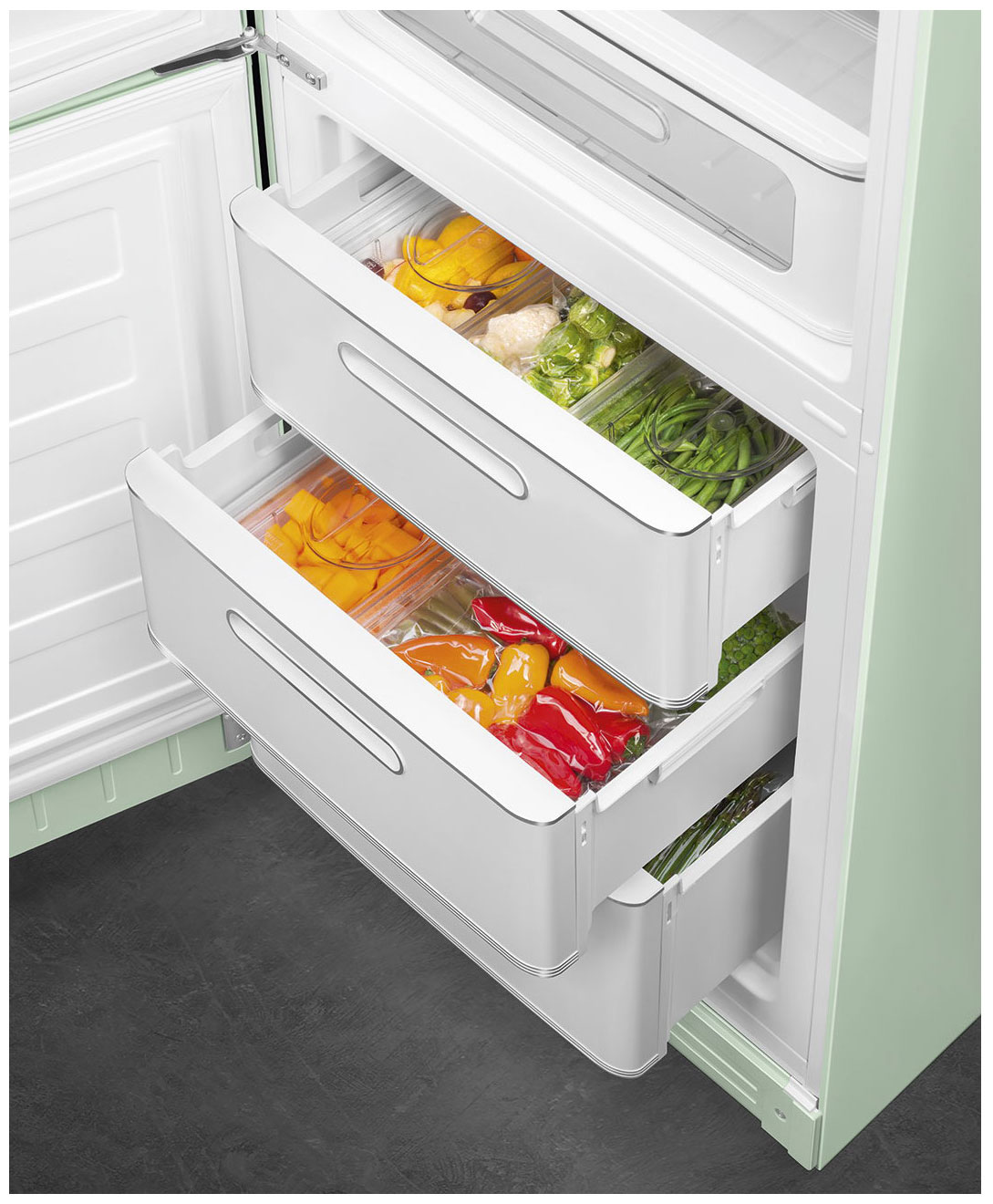 картинка Отдельностоящий холодильник Smeg FAB32LPG5  картинка Отдельностоящий холодильник Smeg FAB32LPG5