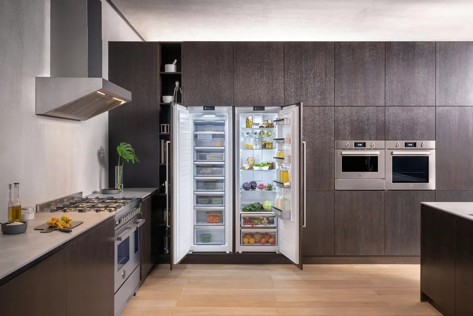 картинка Морозильная камера Bertazzoni FRZ603UBNPTC/20  картинка Морозильная камера Bertazzoni FRZ603UBNPTC/20