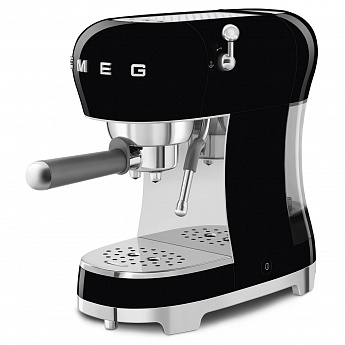 картинка Кофеварка Smeg ECF02BLEU  картинка Кофеварка Smeg ECF02BLEU