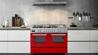 картинка Комбинированная кухонная плита Bertazzoni PRO126G2EROT красная  картинка Комбинированная кухонная плита Bertazzoni PRO126G2EROT красная