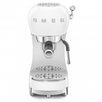 картинка Кофеварка Smeg ECF02WHEU  картинка Кофеварка Smeg ECF02WHEU
