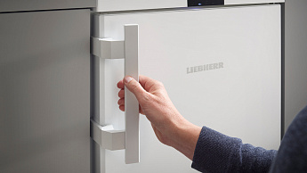 картинка Отдельностоящий холодильник Liebherr Re 1401-20 001  картинка Отдельностоящий холодильник Liebherr Re 1401-20 001