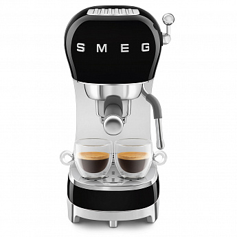 картинка Кофеварка Smeg ECF02BLEU  картинка Кофеварка Smeg ECF02BLEU