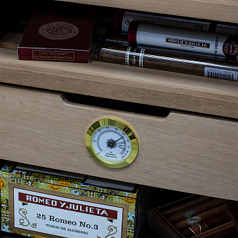 картинка Холодильник для хранения сигар Meyvel MC-33BT 