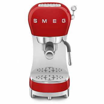 картинка Кофеварка Smeg ECF02RDEU  картинка Кофеварка Smeg ECF02RDEU