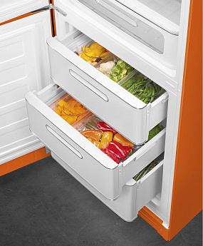 картинка Отдельностоящий холодильник Smeg FAB32LOR5  картинка Отдельностоящий холодильник Smeg FAB32LOR5