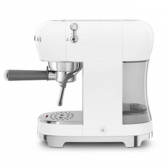 картинка Кофеварка Smeg ECF02WHEU  картинка Кофеварка Smeg ECF02WHEU