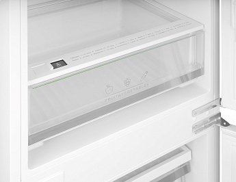 картинка Встраиваемый холодильник Weissgauff WRKI 178 Total NoFrost 