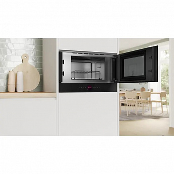 картинка Микроволновая печь встраиваемая Bosch BEL7321B1 черный  картинка Микроволновая печь встраиваемая Bosch BEL7321B1 черный