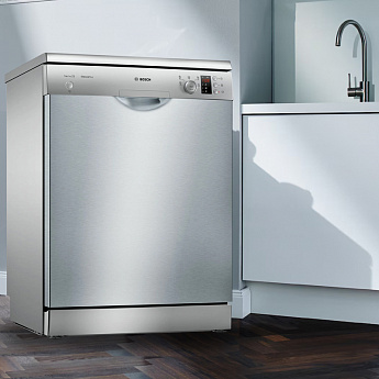 картинка Посудомоечная машина отдельностоящая Bosch SMS25AI05E нержавеющая сталь 